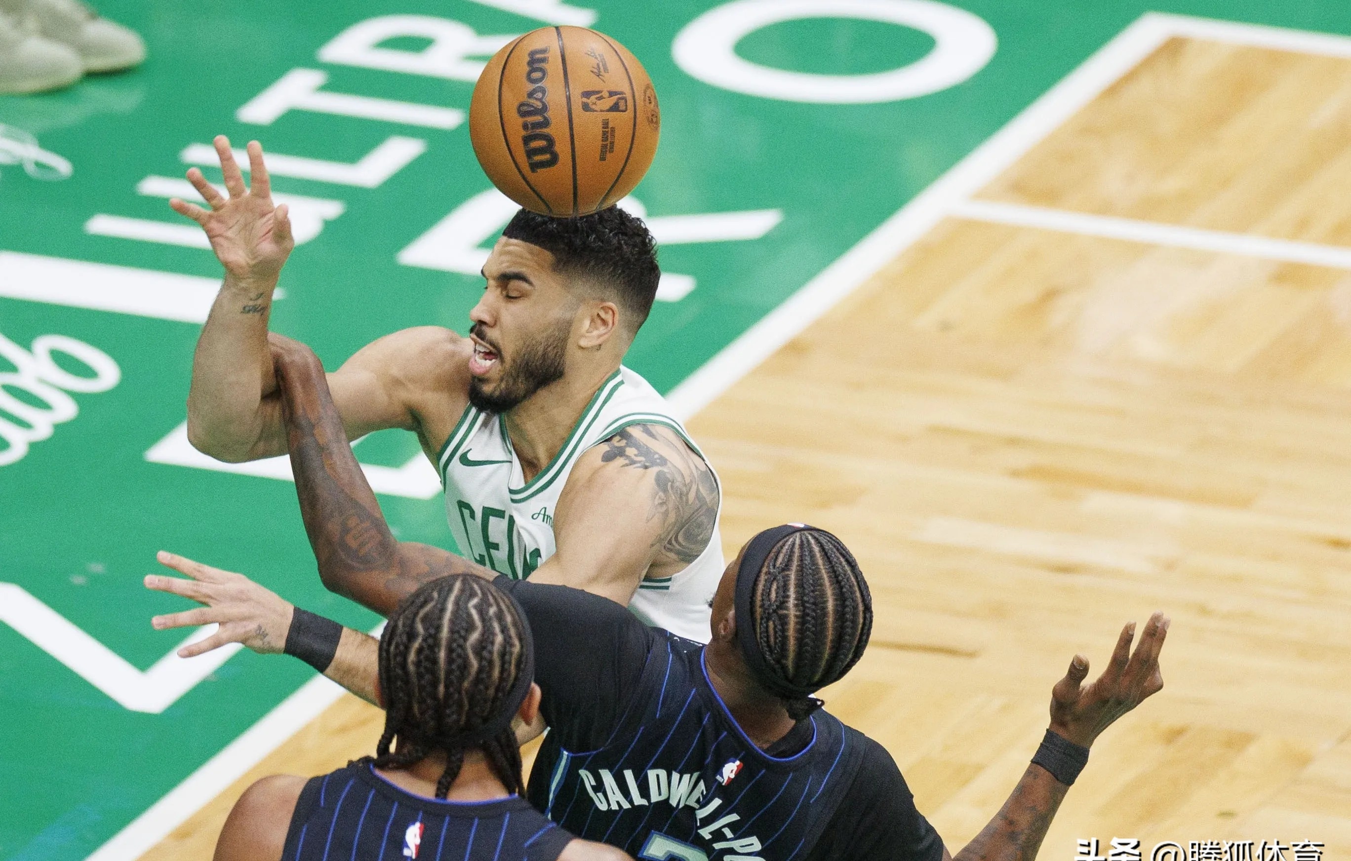 马刺鏖战土耳其男篮，塔图姆完成帽子戏法