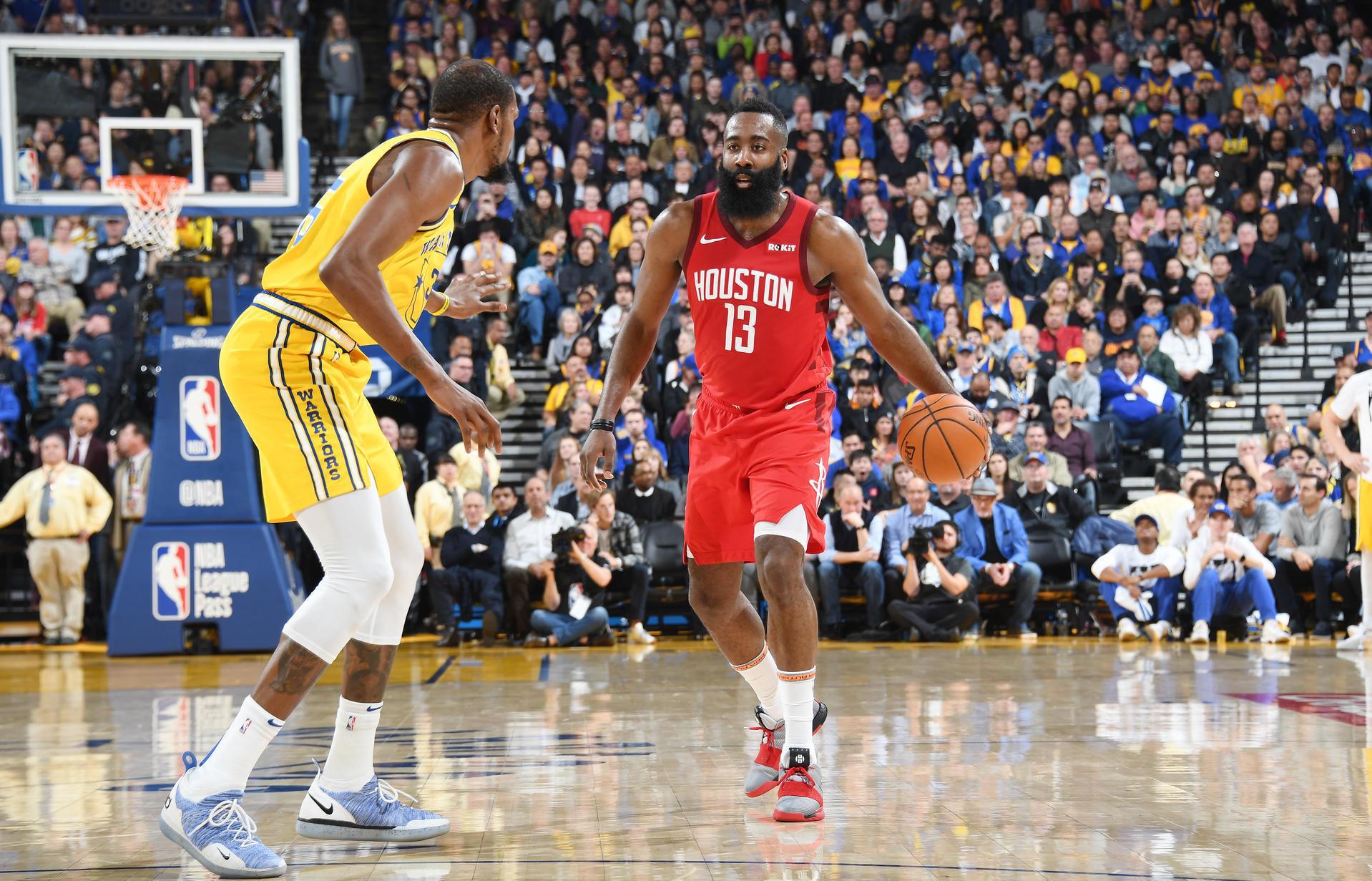 荷兰碾压曼城，乔瓦尼·雷纳制霸全场