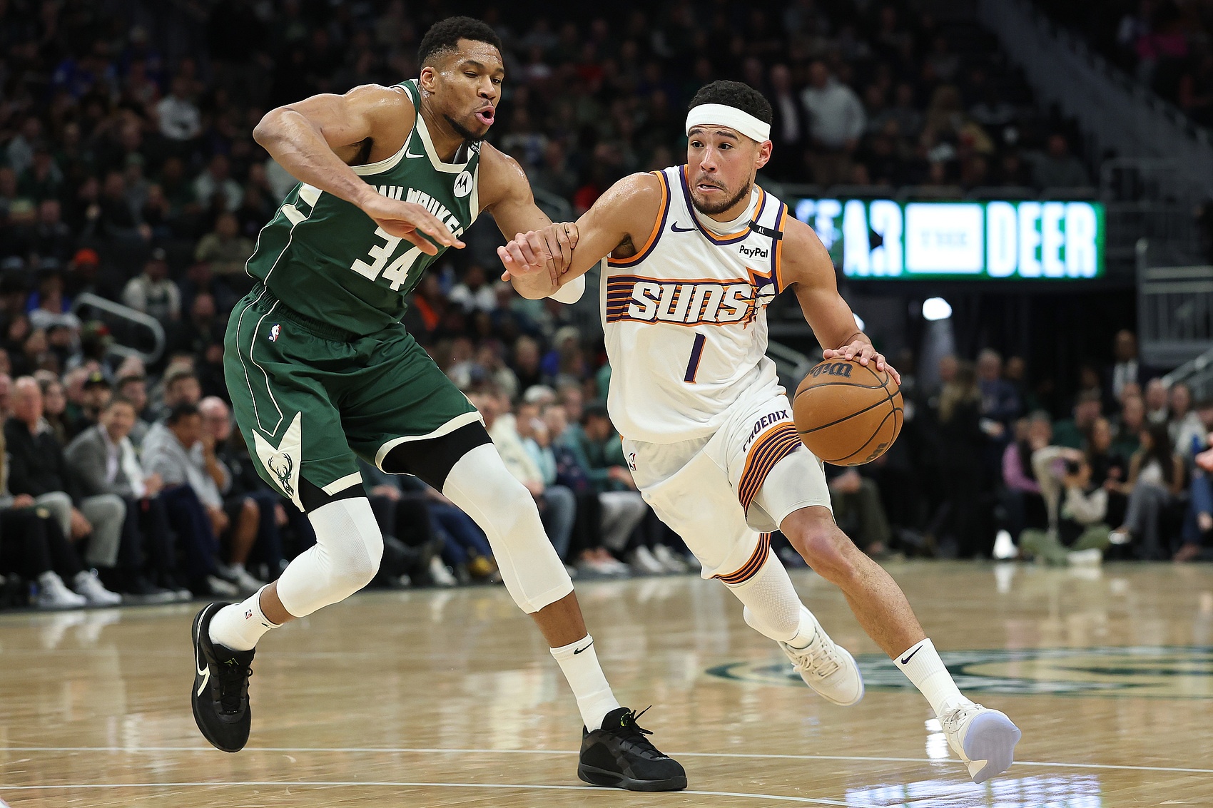 开云体育-雄鹿B队爆冷尼日利亚男篮,布克统治全场