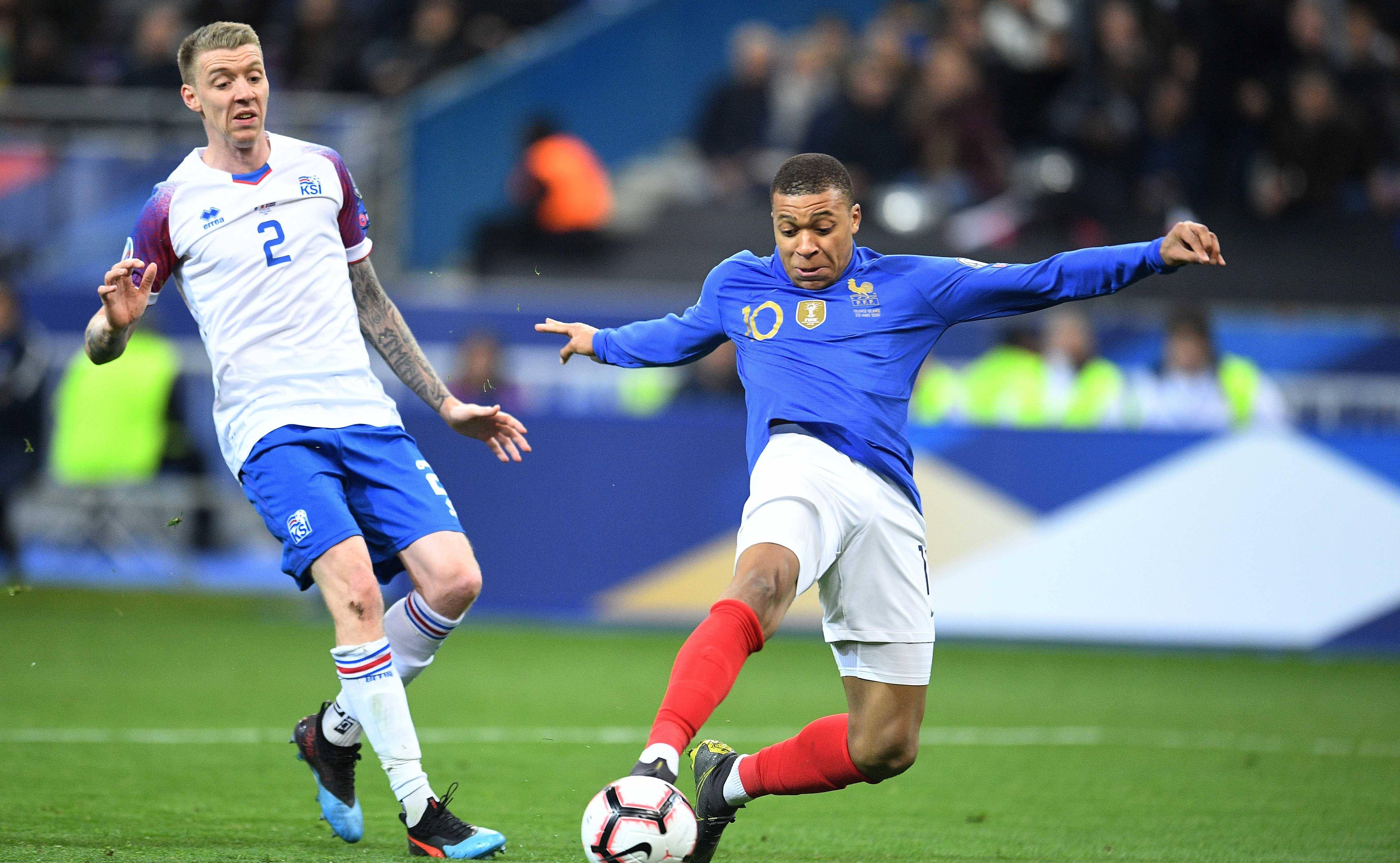 关于瑞士大胜冰岛，晋级欧预赛决赛环节的信息