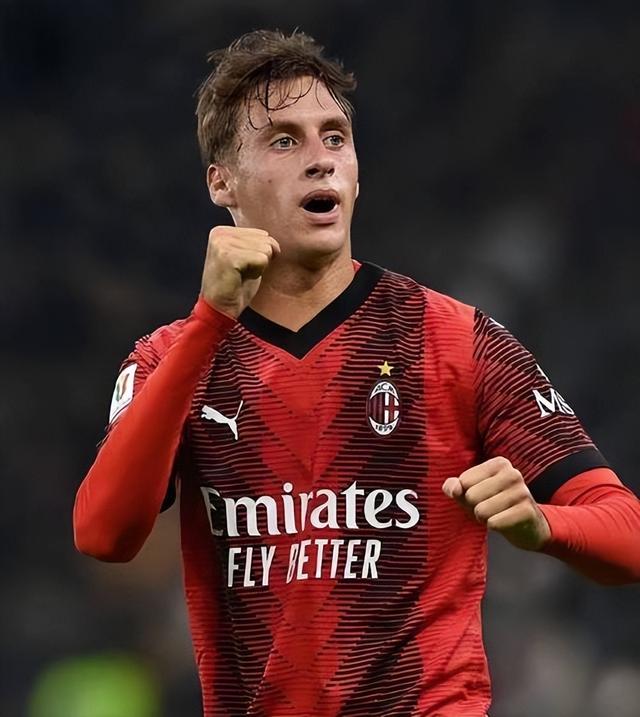 开云体育直播-AC米兰破敌先锋，势如破竹