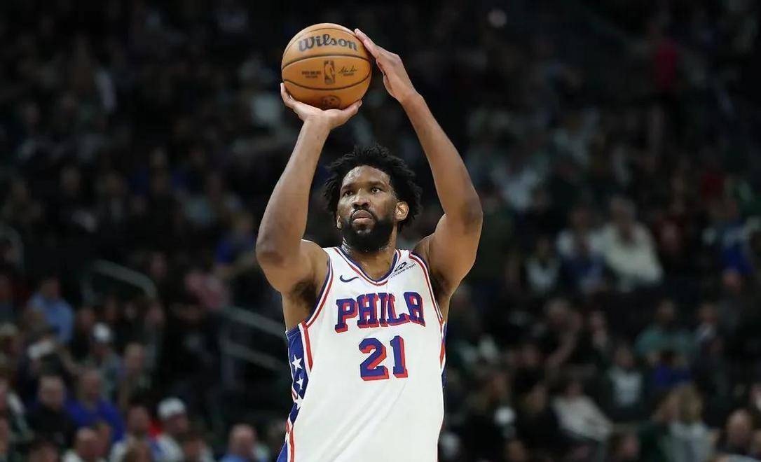 关于76人主场告捷，以一球优势赢下猛龙的信息