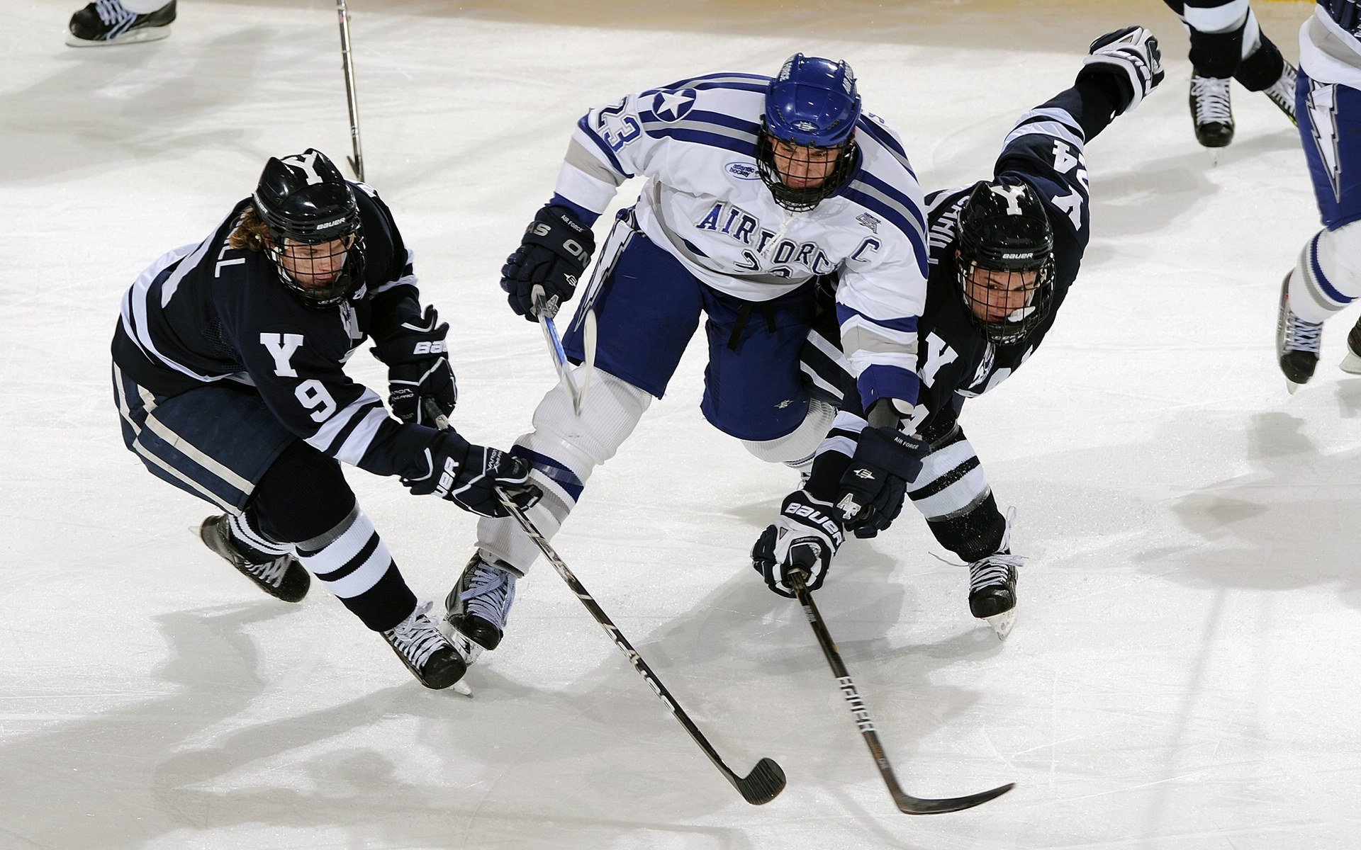 雄鹿铁蹄踏碎奇才防线，马克西独舞谱写统治级乐章