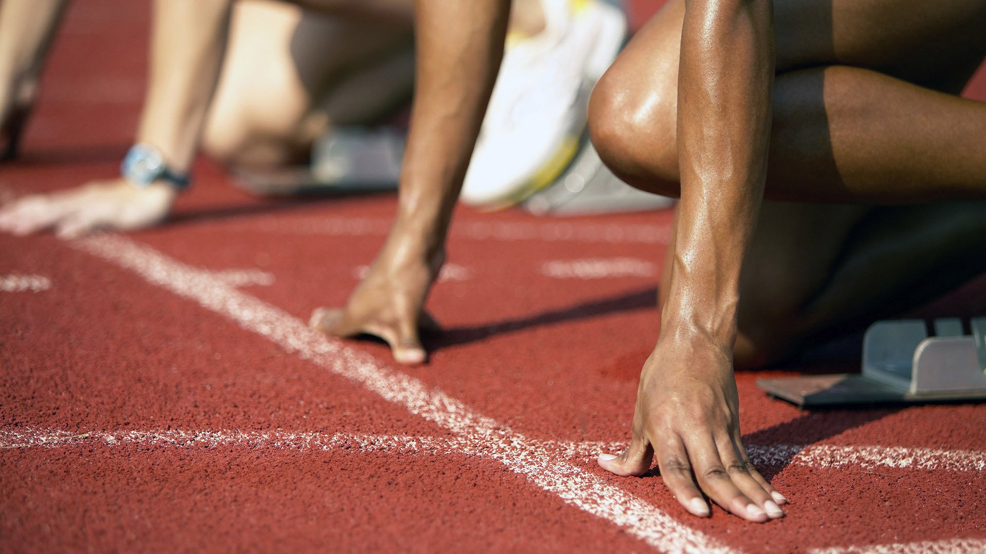 当维也纳的乐声盖过柏林墙的回响，奥恰洛夫如何用一场胜利重写德奥乒乓史诗