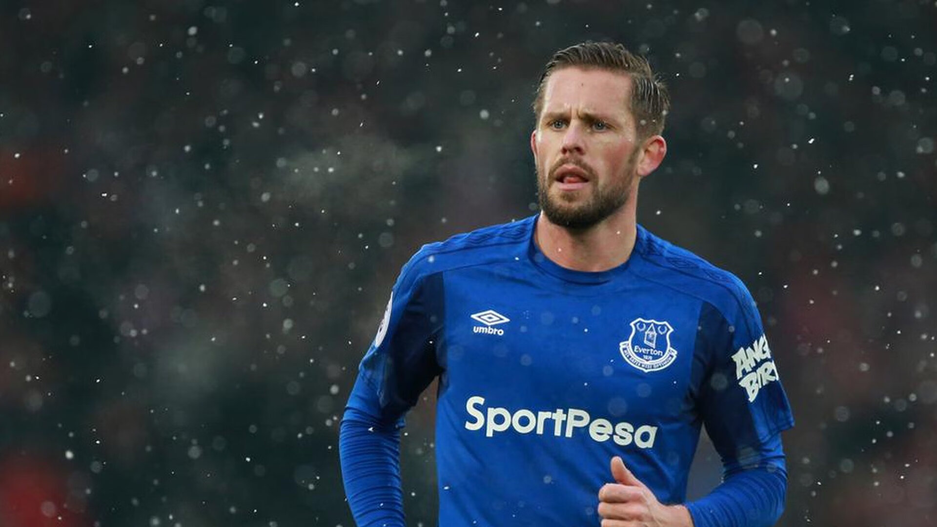 孤胆英雄的史诗，武切维奇扛起全队，猛龙鏖战新疆队书写唯一之战